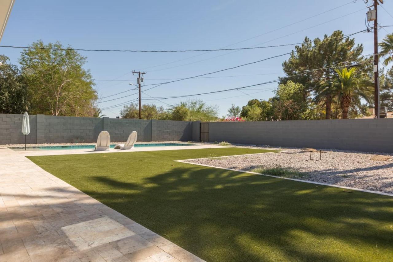 Modern Arcadia Lite Oasis Pool Heater Bbq Villa Phoenix Exterior photo