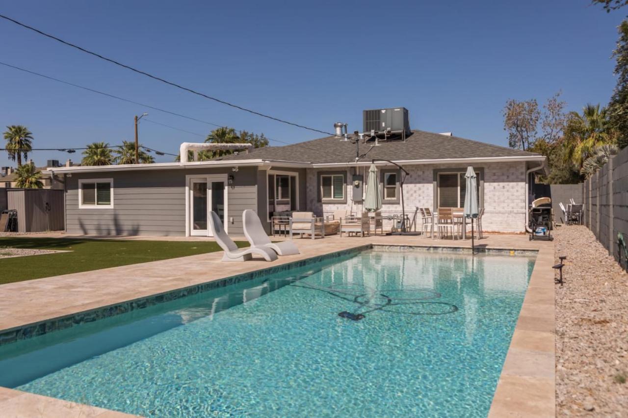 Modern Arcadia Lite Oasis Pool Heater Bbq Villa Phoenix Exterior photo